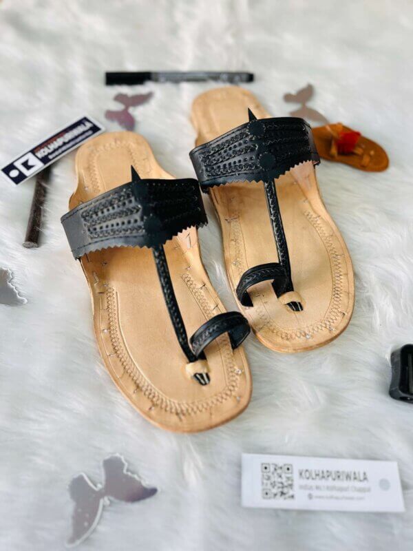 Cathnic - Black Women Kolhapuri (Casual/Ethnic)